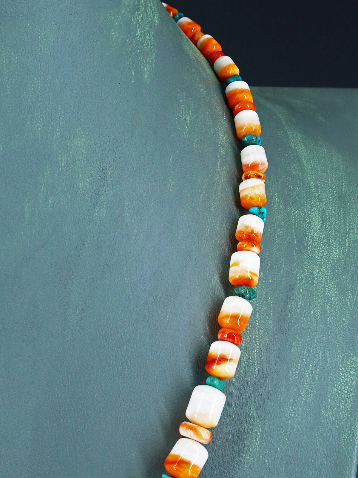 20" Navajo Single Strand Spiny Oyster and Turquoise Necklace