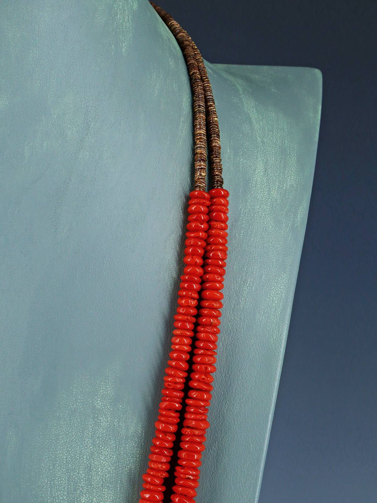 Bijoux amérindiens vintage Collier en corail naturel à 10 brins