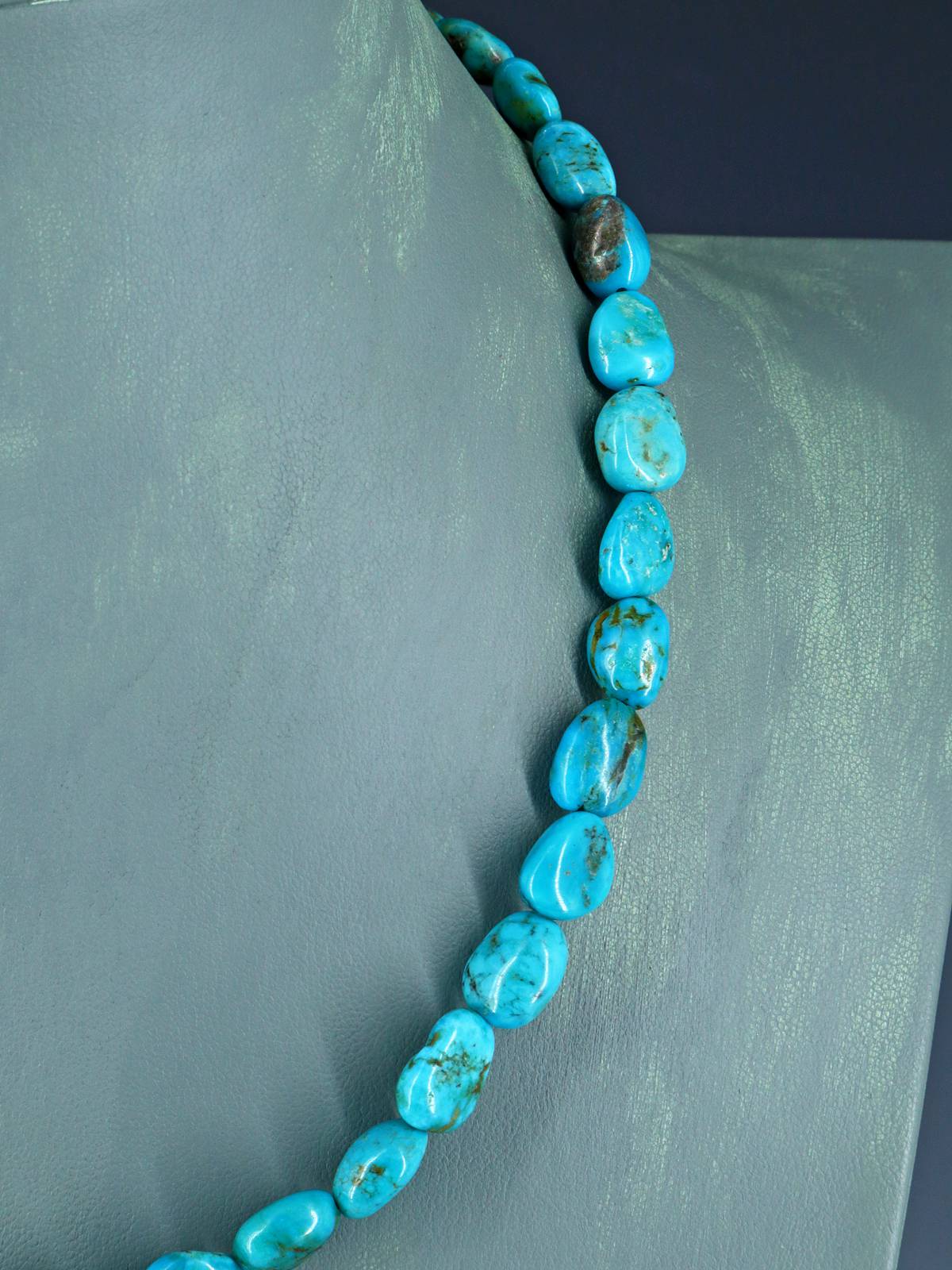 18" Navajo Single Strand Turquoise Nugget Necklace