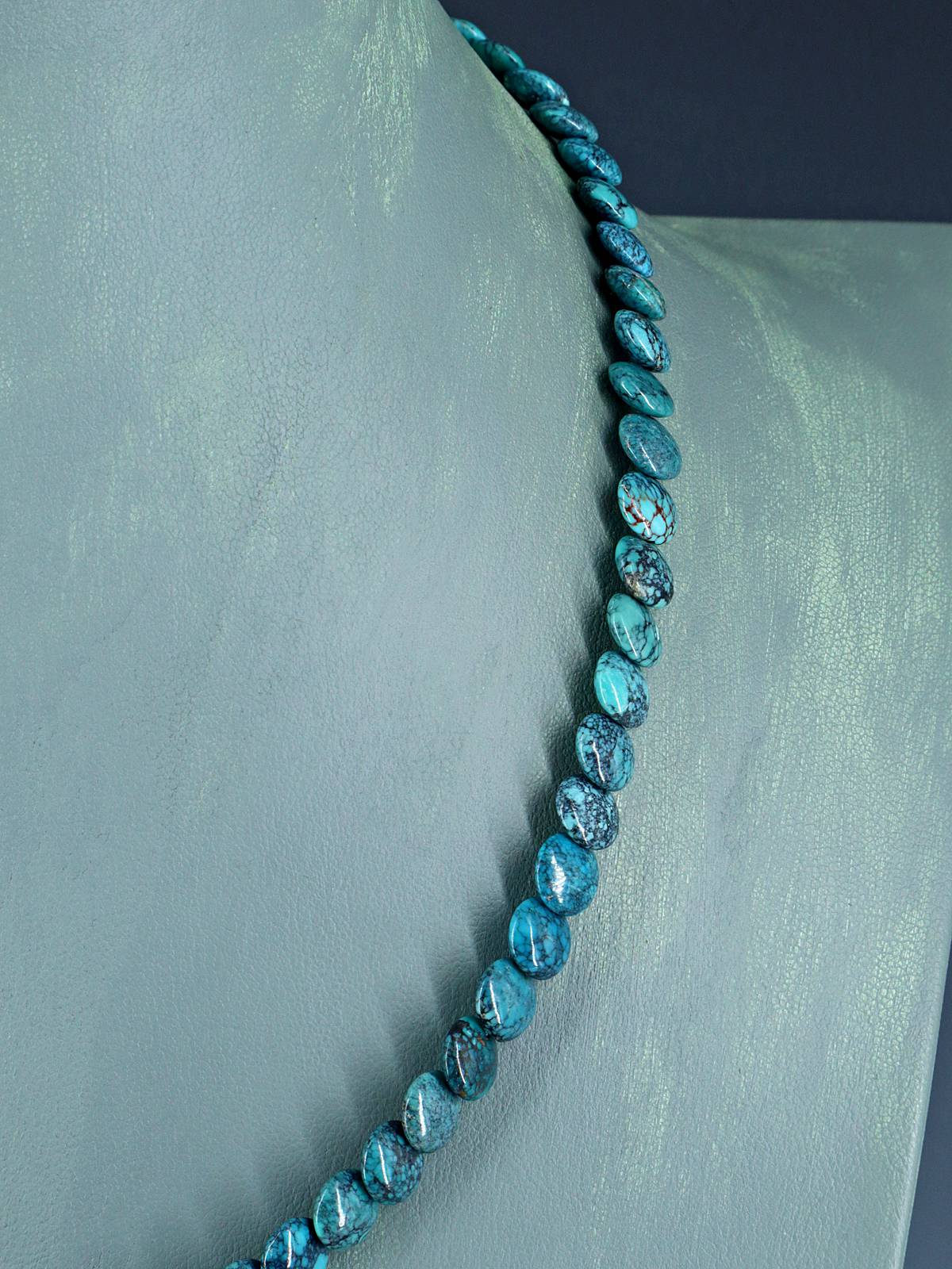 19" Navajo Single Strand Turquoise Disc Necklace