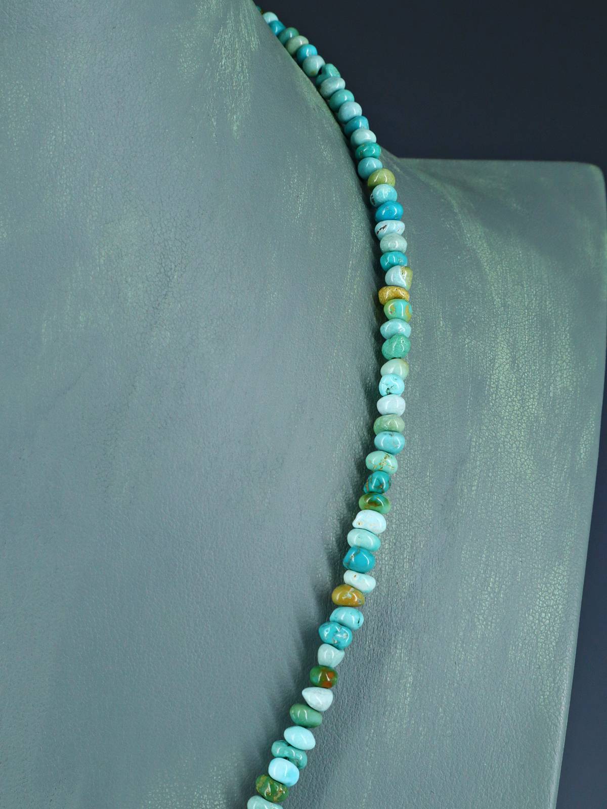 20" Single Strand Polychrome Lone Mountain Turquoise Necklace