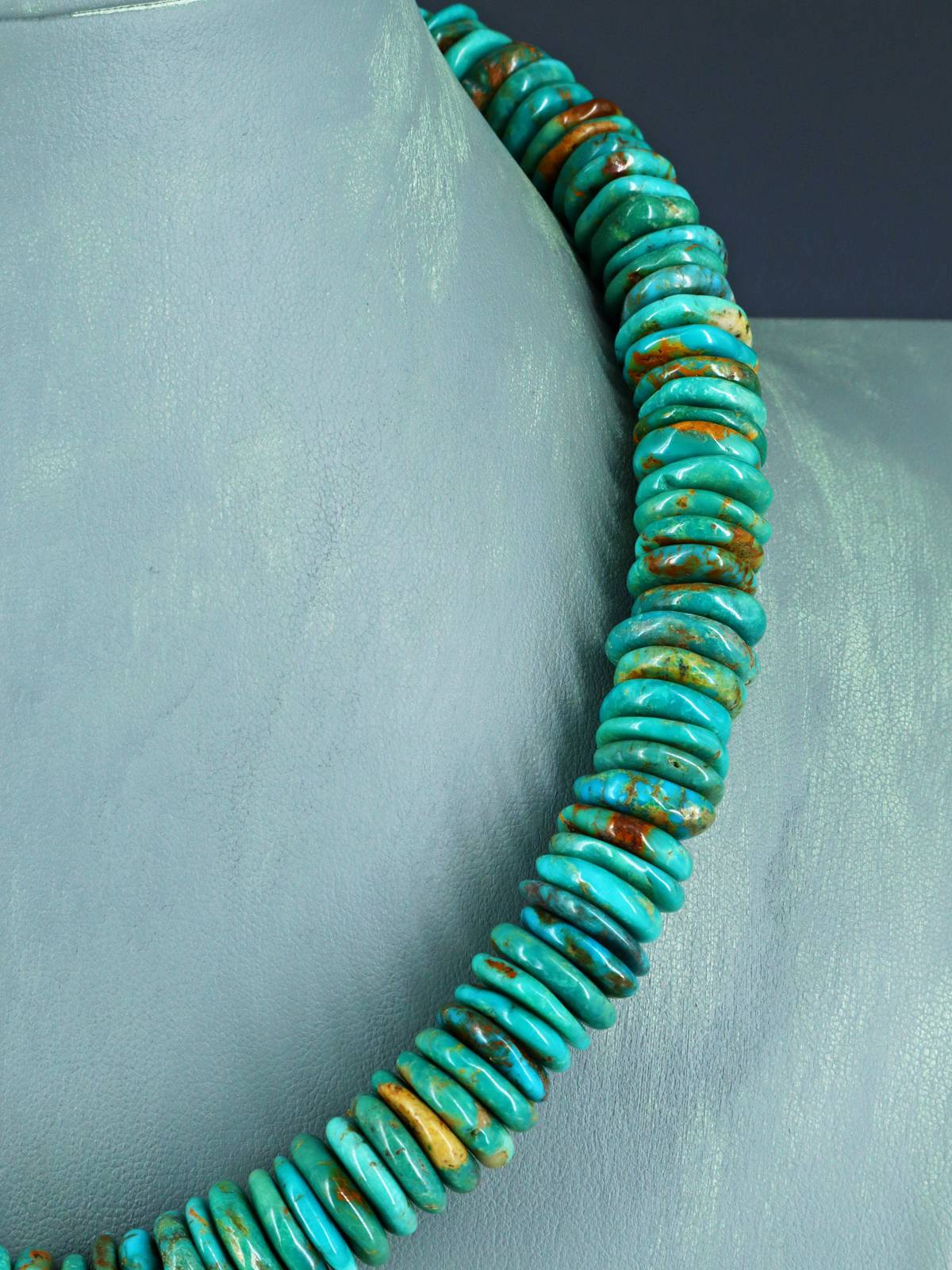 Navajo Single Strand Thick Turquoise Disc Choker Necklace