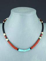 Collier amérindien de coquillages et turquoise de 18 po