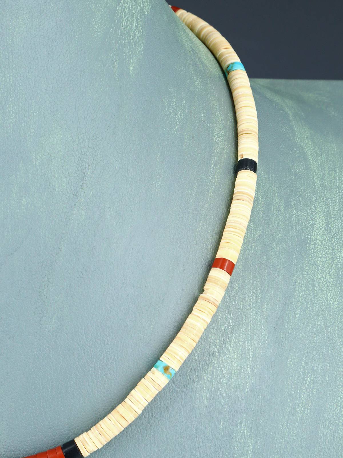Collar de concha y turquesa de nativo americano de 18"