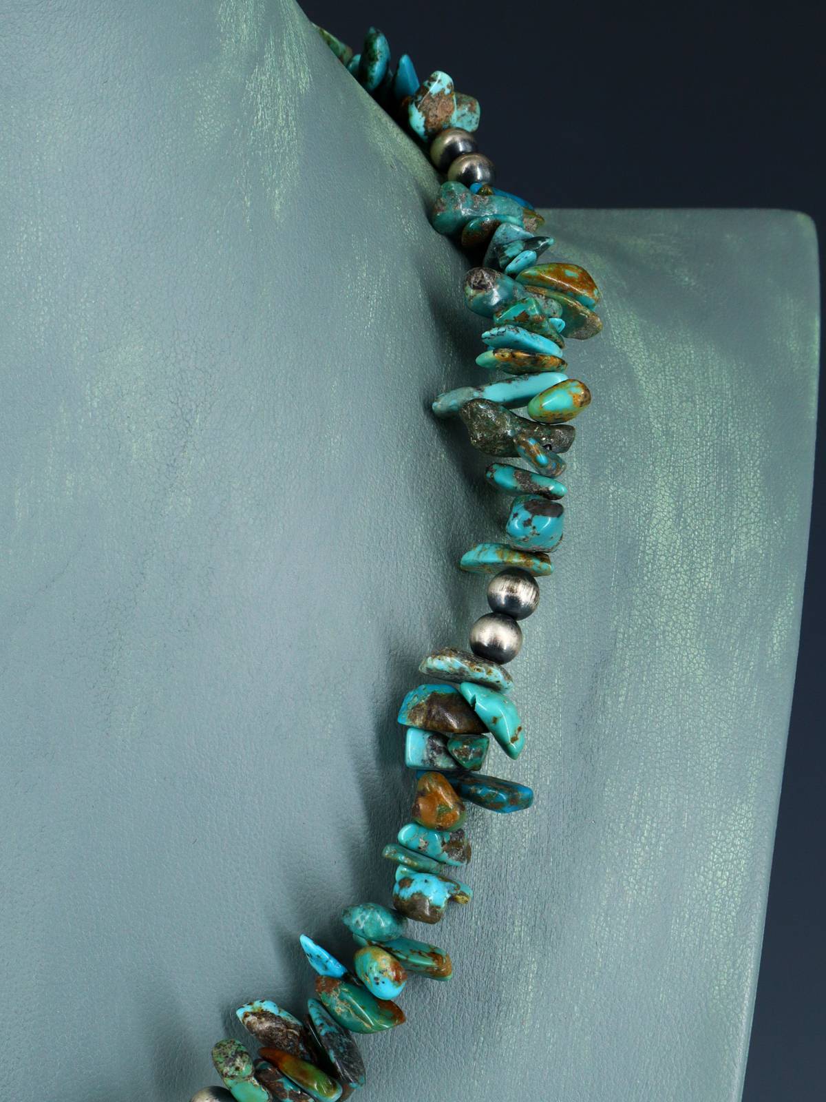 Collar de pepitas de turquesa y cuentas de plata de nativos americanos