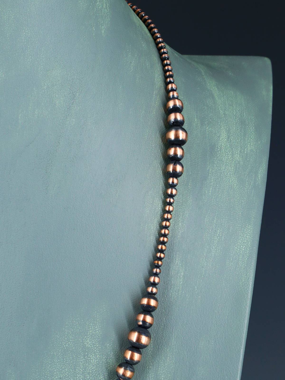Collar de cuentas de plata de ley de una sola hebra de joyería Navajo de 18.0 in
