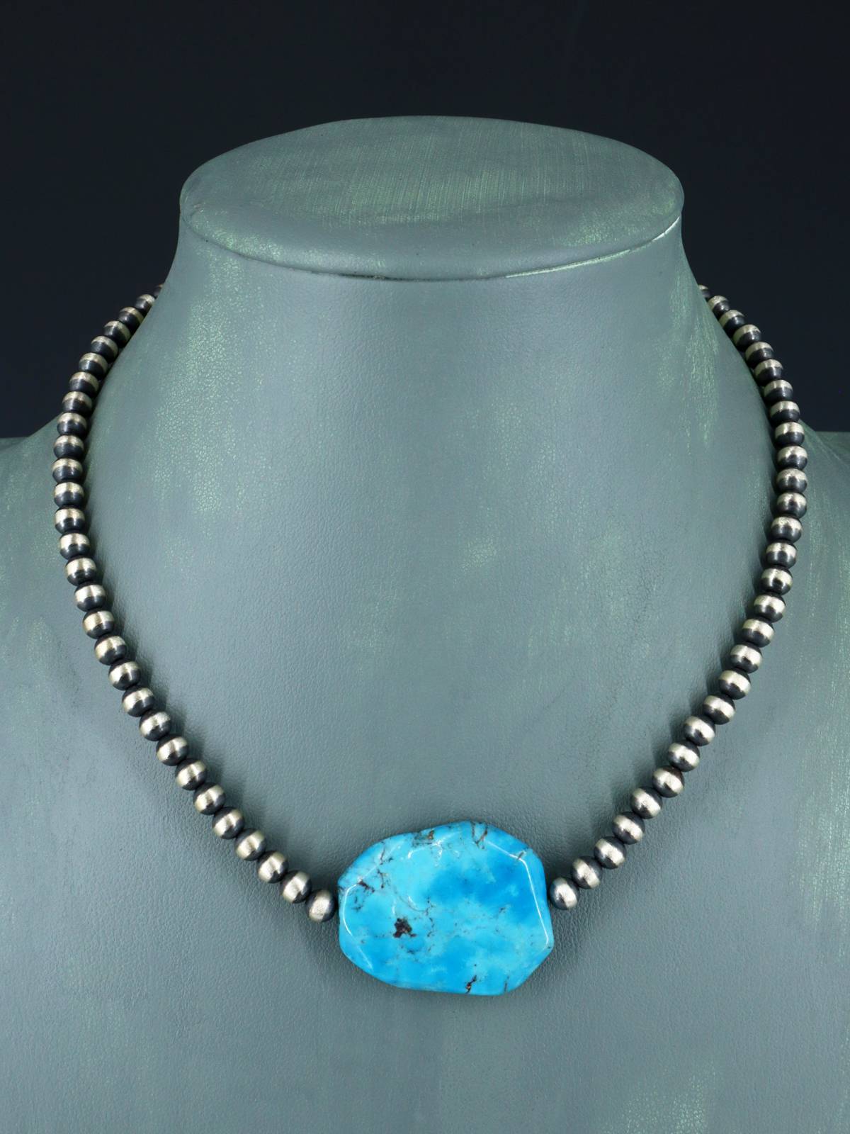 Collar de pepitas de turquesa y cuentas de plata de nativos americanos