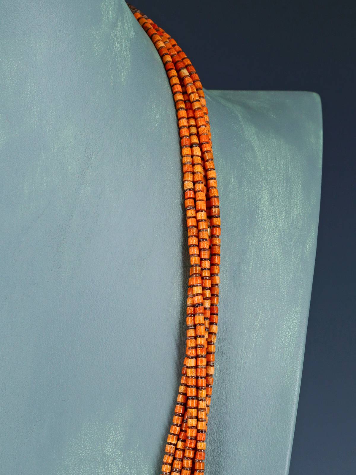 Collier de corail multi-brins amérindien de Saint-Domingue