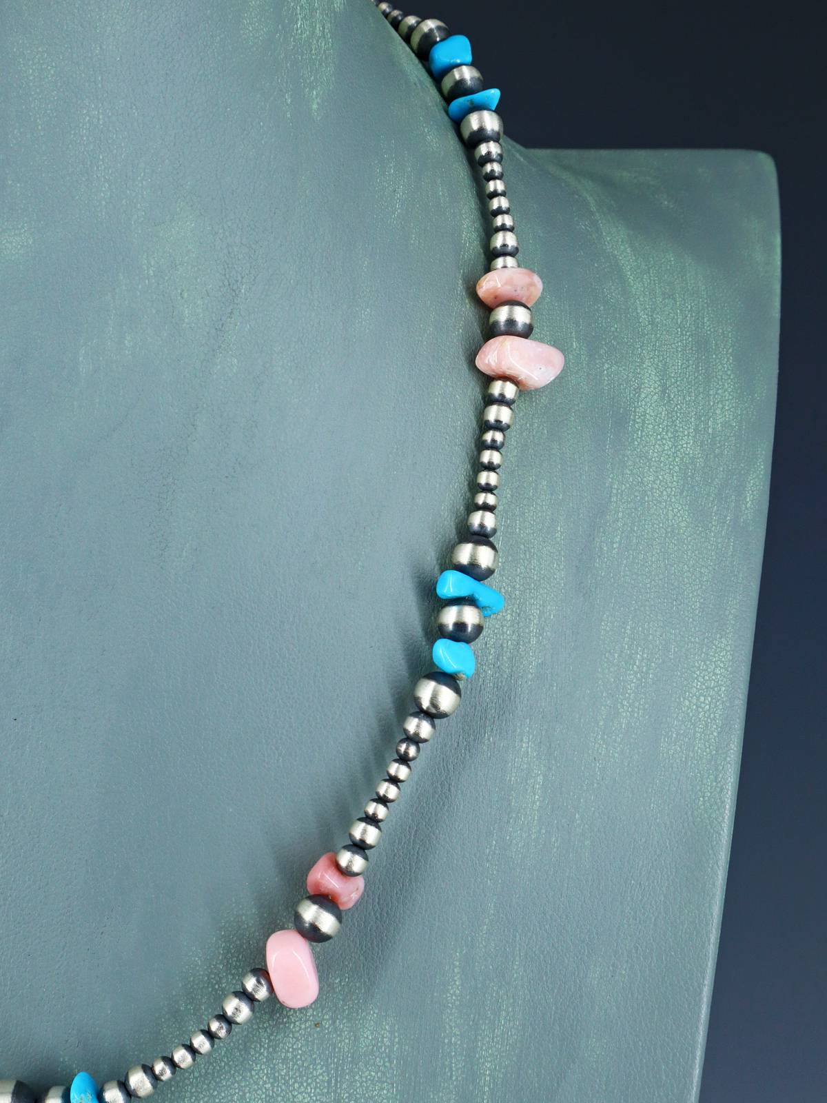 20" Navajo Jewelry Single Strand Turquoise and Pink Conch Beaded Necklace - PuebloDirect.com