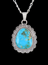 Collier de figurine Yei avec incrustation de turquoise incrusté de Zuni