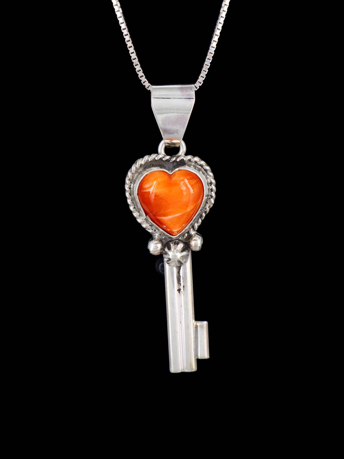 Navajo Jewelry Spiny Oyster Key To My Heart Pendant - PuebloDirect.com