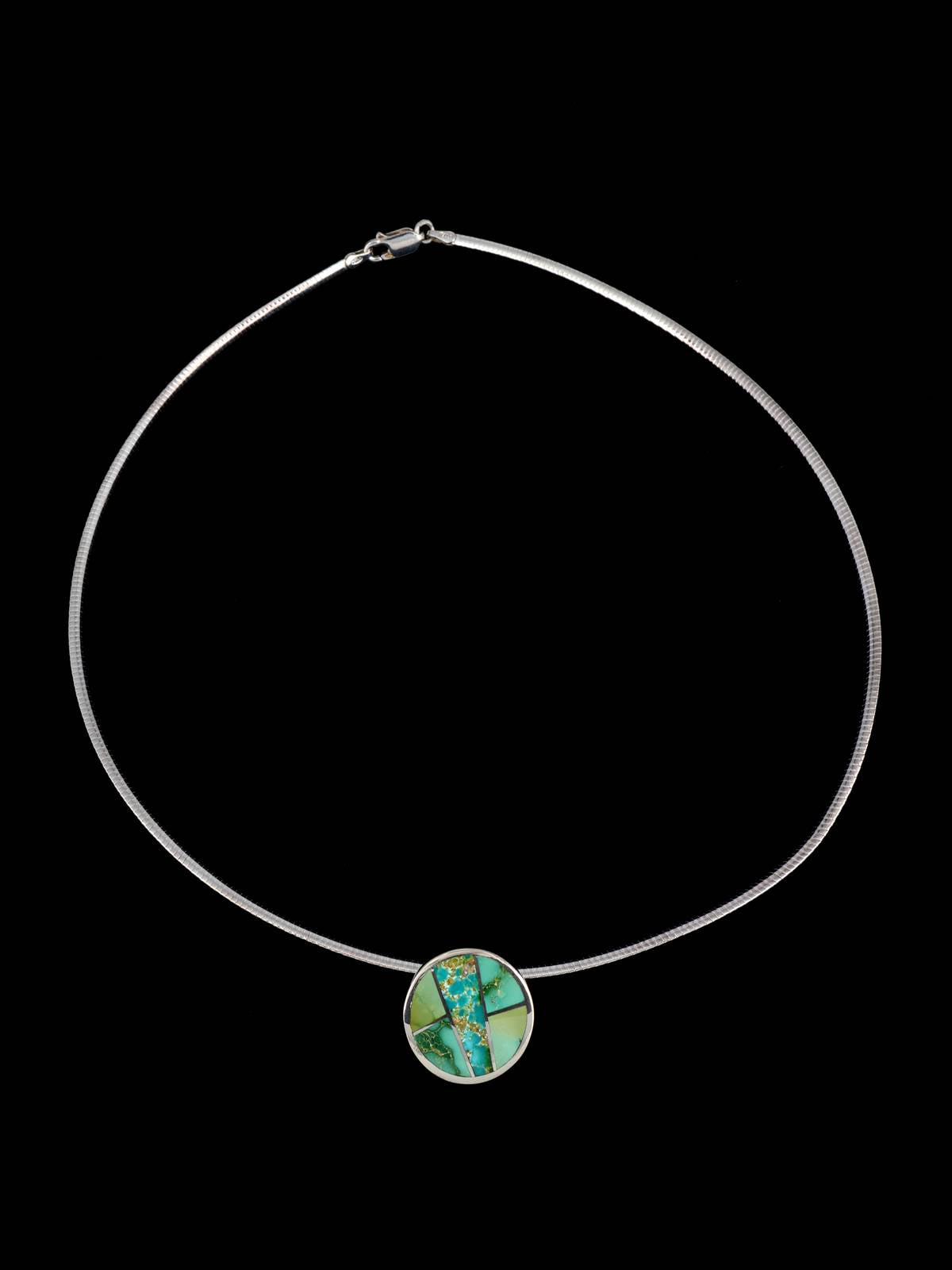 Collar con incrustaciones de ostras espinosas de plata de ley de joyería nativa americana