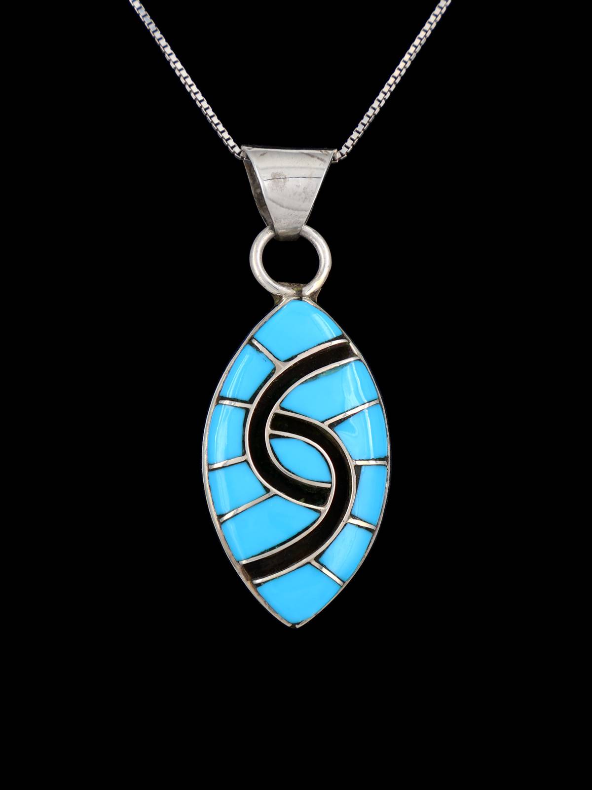 Colgante con incrustaciones Zuni de plata de ley turquesa