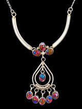 Conjunto de aretes y collar con lazo de ostras espinosas comprimidas de nativos americanos