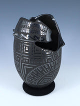 Mata Ortiz Pájaro de cerámica negra enrollado a mano