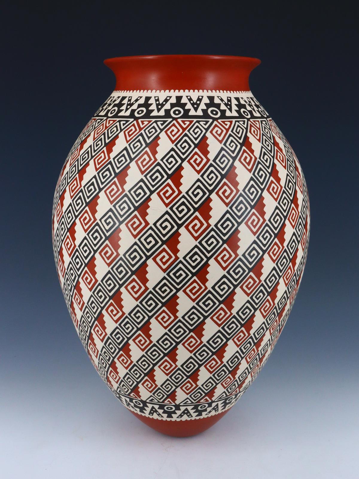 Jarrón de cerámica enrollado a mano Mata Ortiz