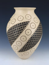 Cerámica Roadrunner grabada a mano de Mata Ortiz