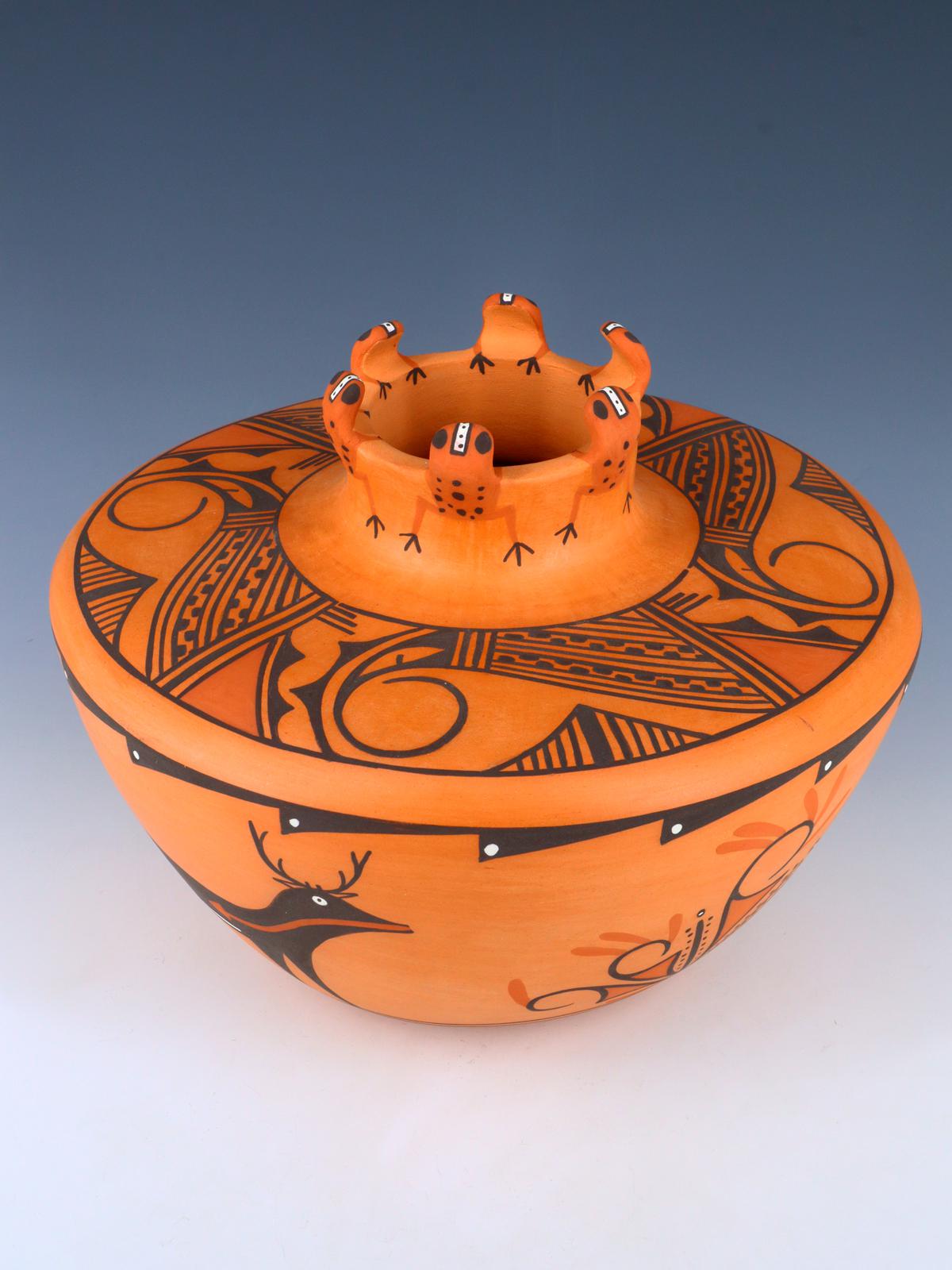 Cuenco de cerámica de lagarto Zuni Pueblo enrollado a mano