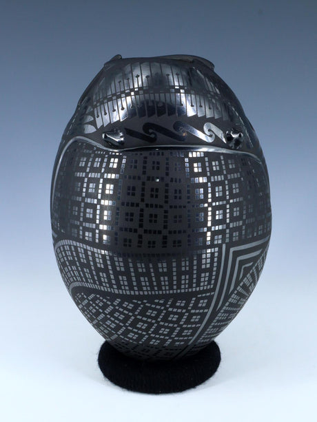 Mata Ortiz Hand Coiled Black Pottery