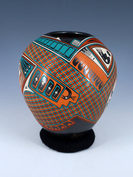 Mata Ortiz Hand Coiled and Painted Paquime Pottery - PuebloDirect.com