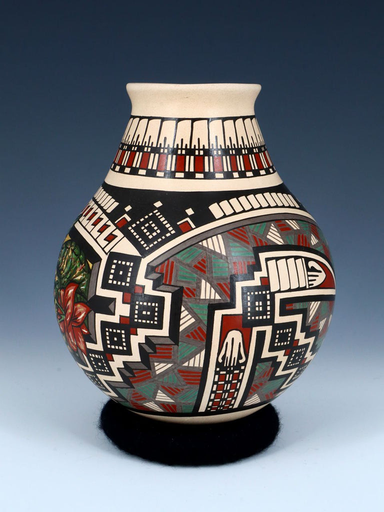 Mata Ortiz Hand Coiled Pottery Painted Chameleon Vase - PuebloDirect.com