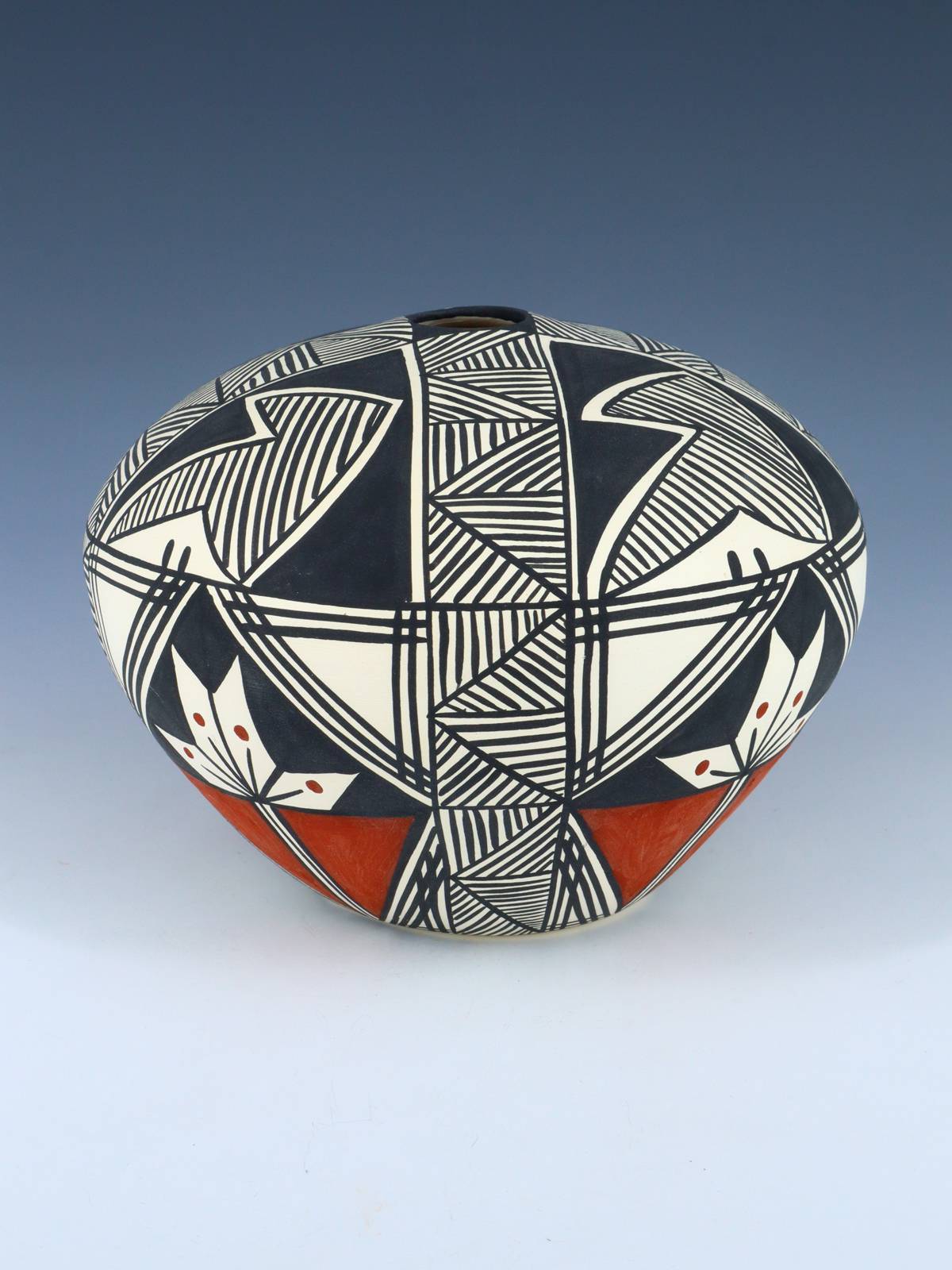 Acoma Pueblo Seed Pot - PuebloDirect.com