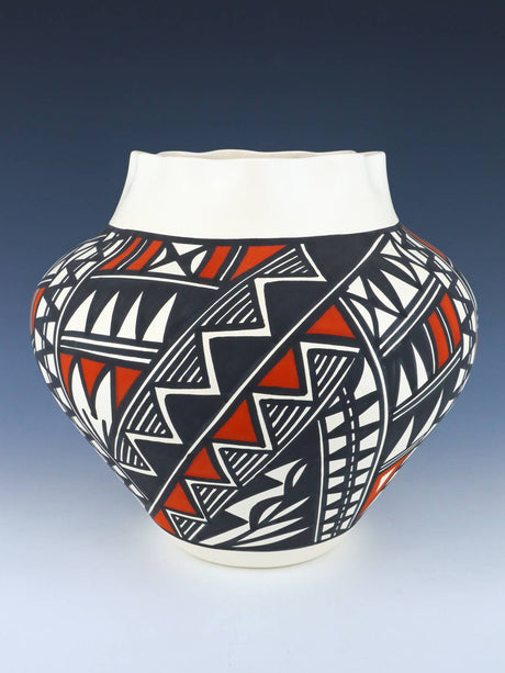 Acoma Pueblo Black and White Pottery - PuebloDirect.com