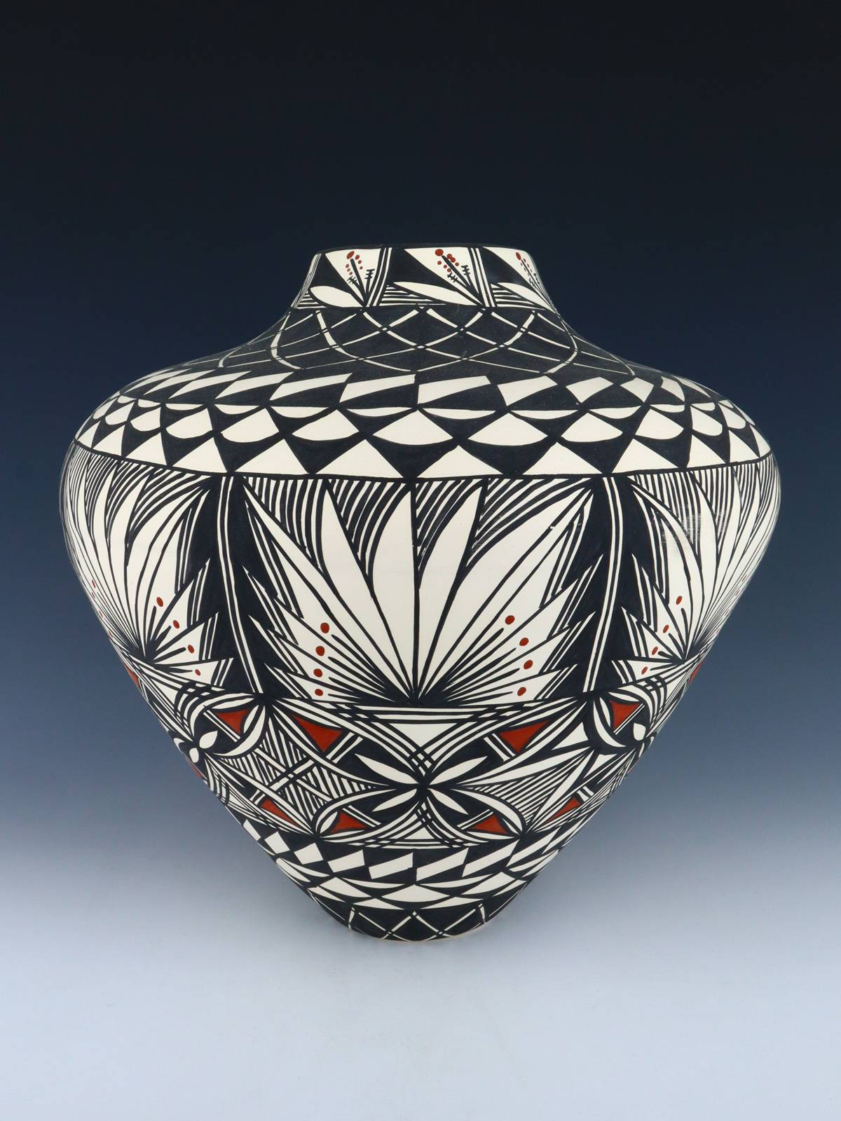 Large Acoma Pueblo Pottery Vase - PuebloDirect.com