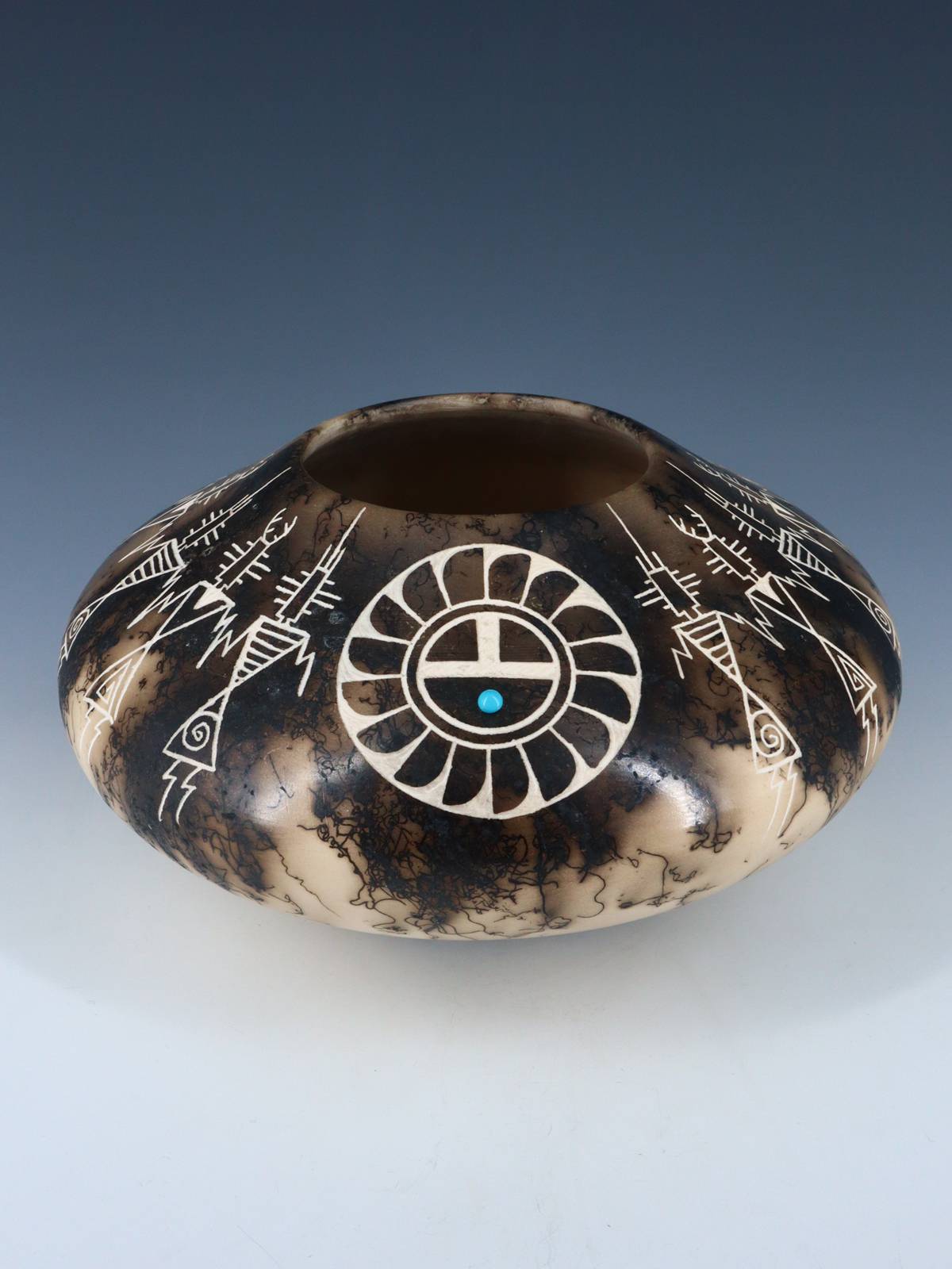 Acoma Etched Horsehair Pottery - PuebloDirect.com