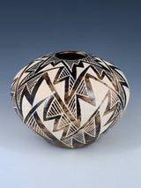 Acoma Etched Horsehair Pottery - PuebloDirect.com