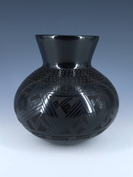 Mata Ortiz Black Pottery Vase - PuebloDirect.com