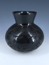 Mata Ortiz Black Pottery Vase - PuebloDirect.com