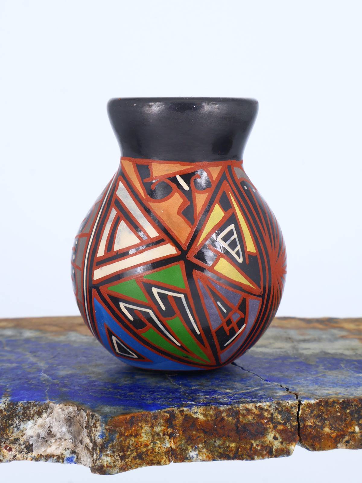 Mata Ortiz Hand Coiled Miniature Pottery Vase S893 - PuebloDirect.com