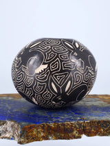 Mata Ortiz Hand Coiled Miniature Etched Pottery - PuebloDirect.com
