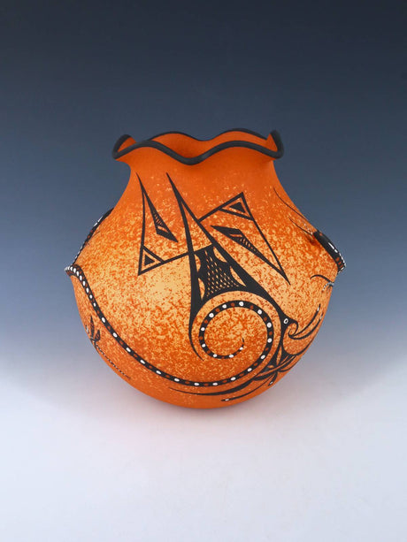 Zuni Pueblo Hand Coiled Lizard Pottery Vase