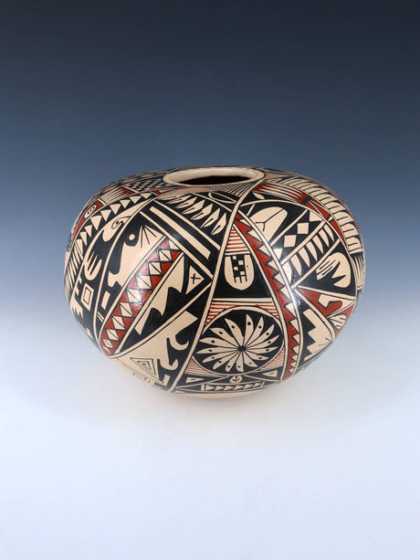 Mata Ortiz Hand Coiled Painted Gecko Pottery Seed Pot