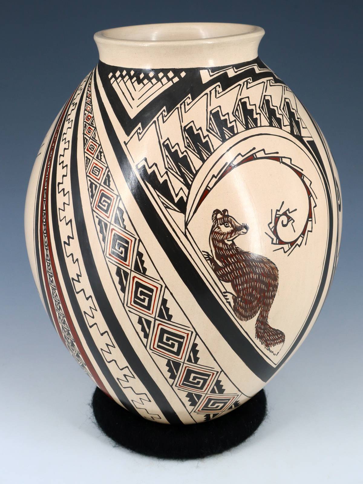 Grande poterie à effigie de dauphin enroulée à la main Mata Ortiz