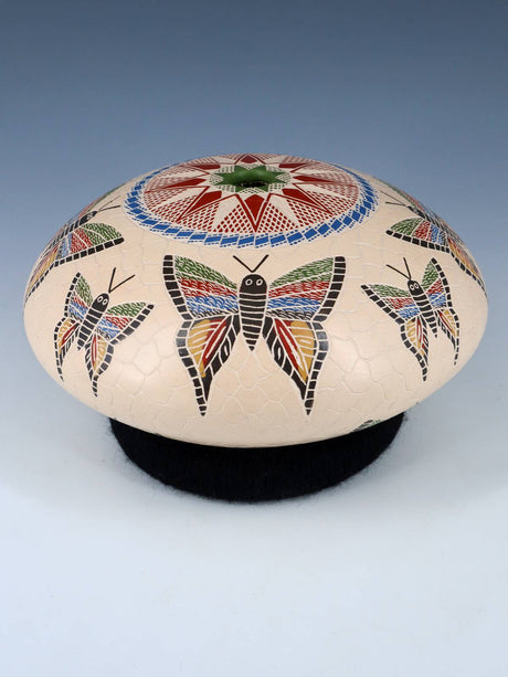 Poterie papillon gravée à la main Mata Ortiz