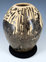 Mata Ortiz Etched Wildlife Pottery Vase