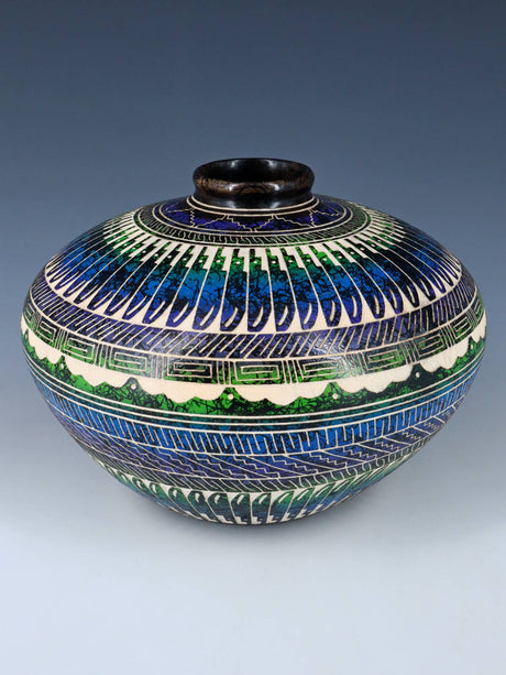 Poterie en crin de cheval peinte ours gravé