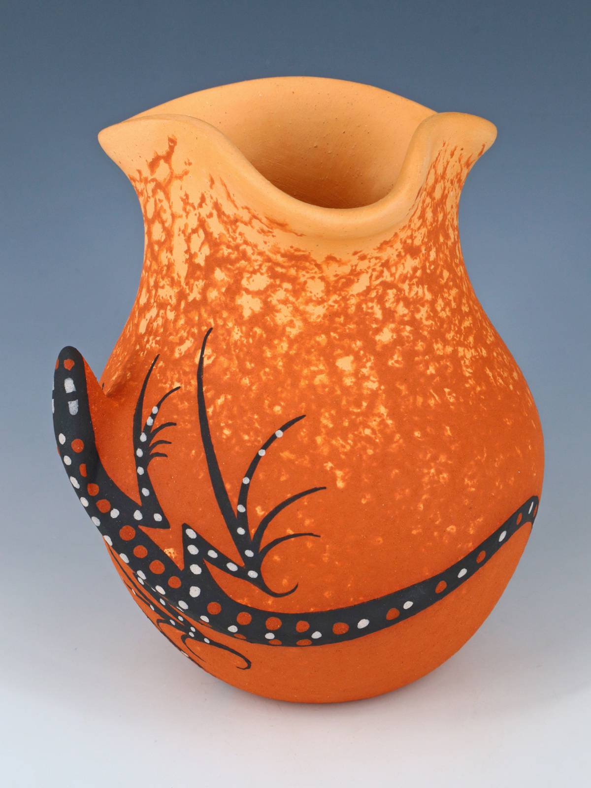 Zuni Pueblo Hand Coiled Lizard Pottery Vase
