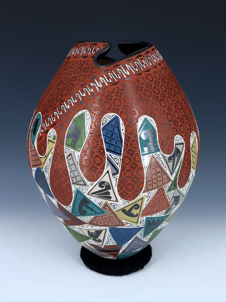 Mata Ortiz Etched Large Pottery Vase - PuebloDirect.com