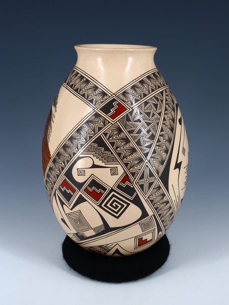 Mata Ortiz Hand Coiled Painted Wildlife Pottery