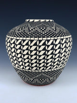 Acoma Pueblo Eye Dazzler Pottery
