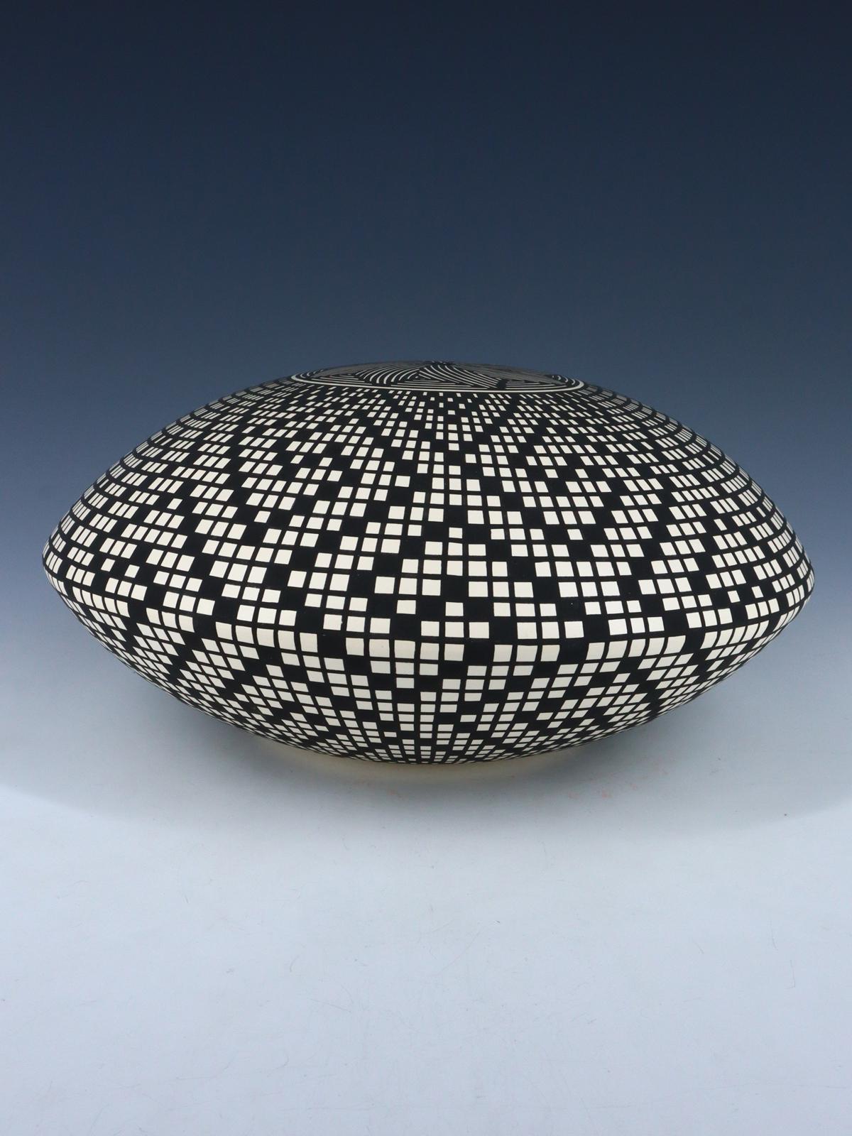 Acoma Pueblo Hand Coiled Fine Line Seed Pot