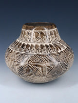 Etched Bearpaw Horsehair Acoma Pueblo Pottery