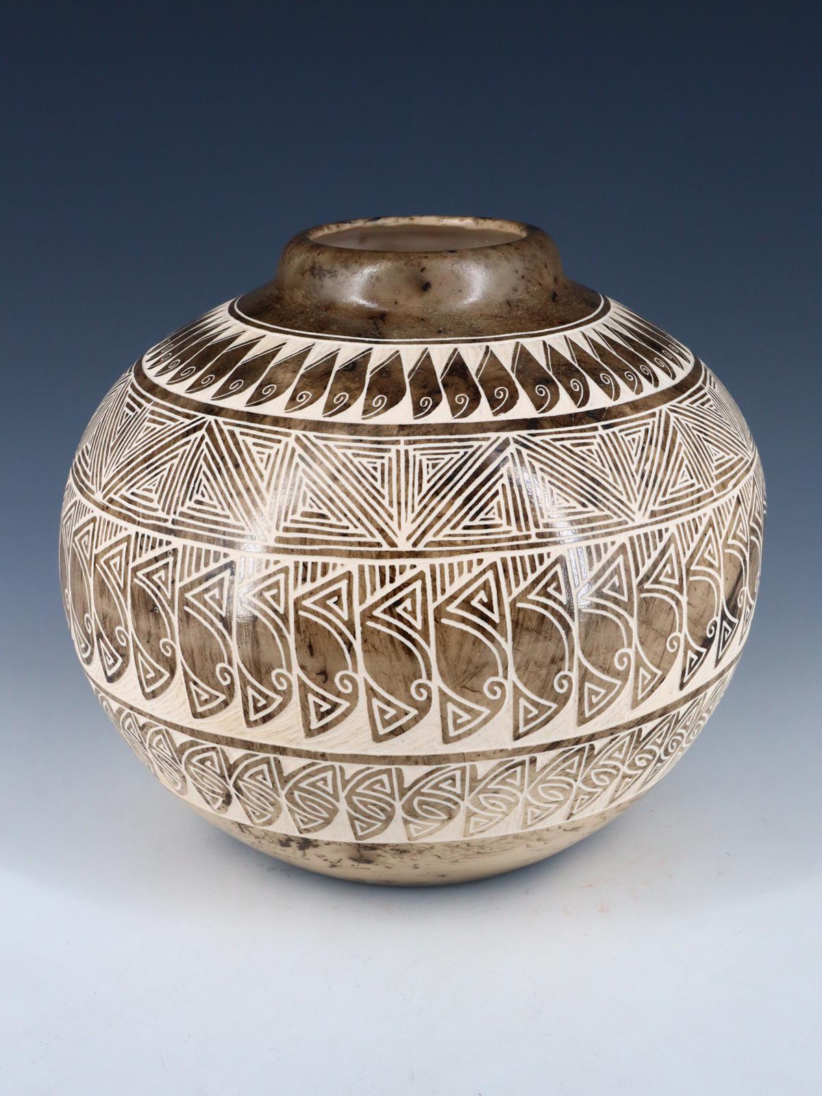 Etched Horsehair Acoma Pueblo Pottery