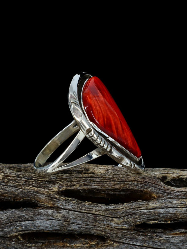 Native American Spiny Oyster Ring, Size 8 - PuebloDirect.com