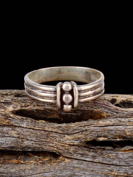 Vintage Native Sterling Silver Ring, Size 7 3/4 - PuebloDirect.com