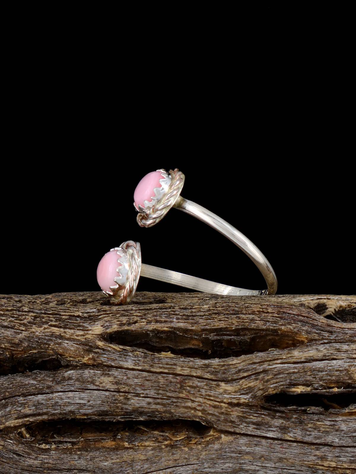 Anillo de plata de ley con caracola rosa nativa americana, ajustable